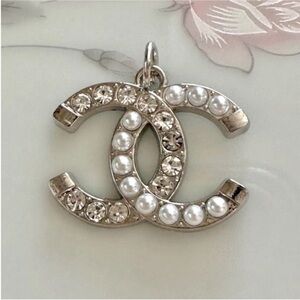 CHANEL Silver and Pearl Logo Necklace